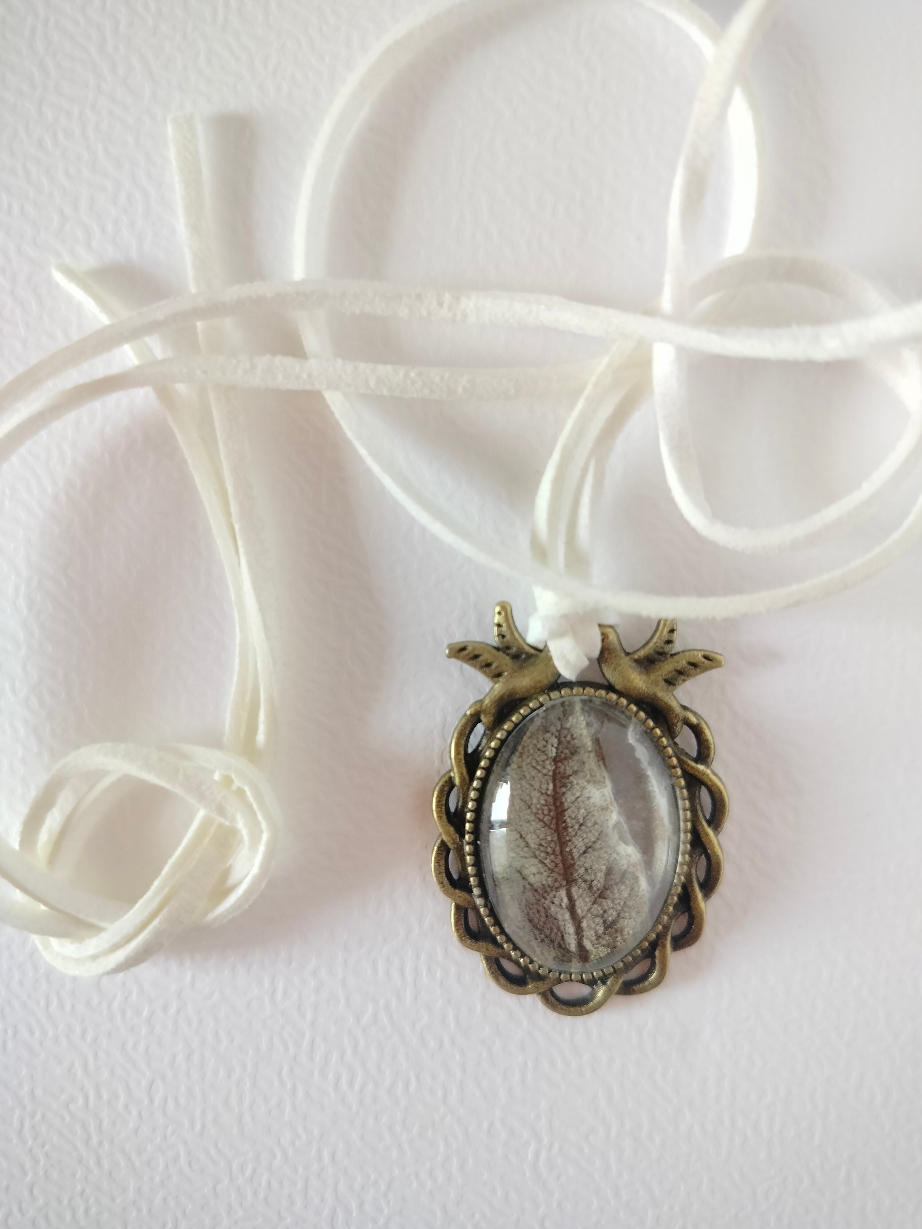 Ciondolo con cordino Salvia anticata