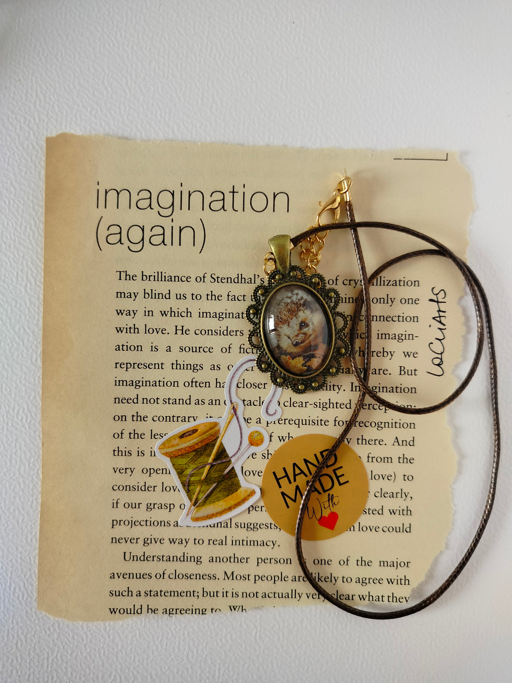 Ciondolo con cordino Riccio